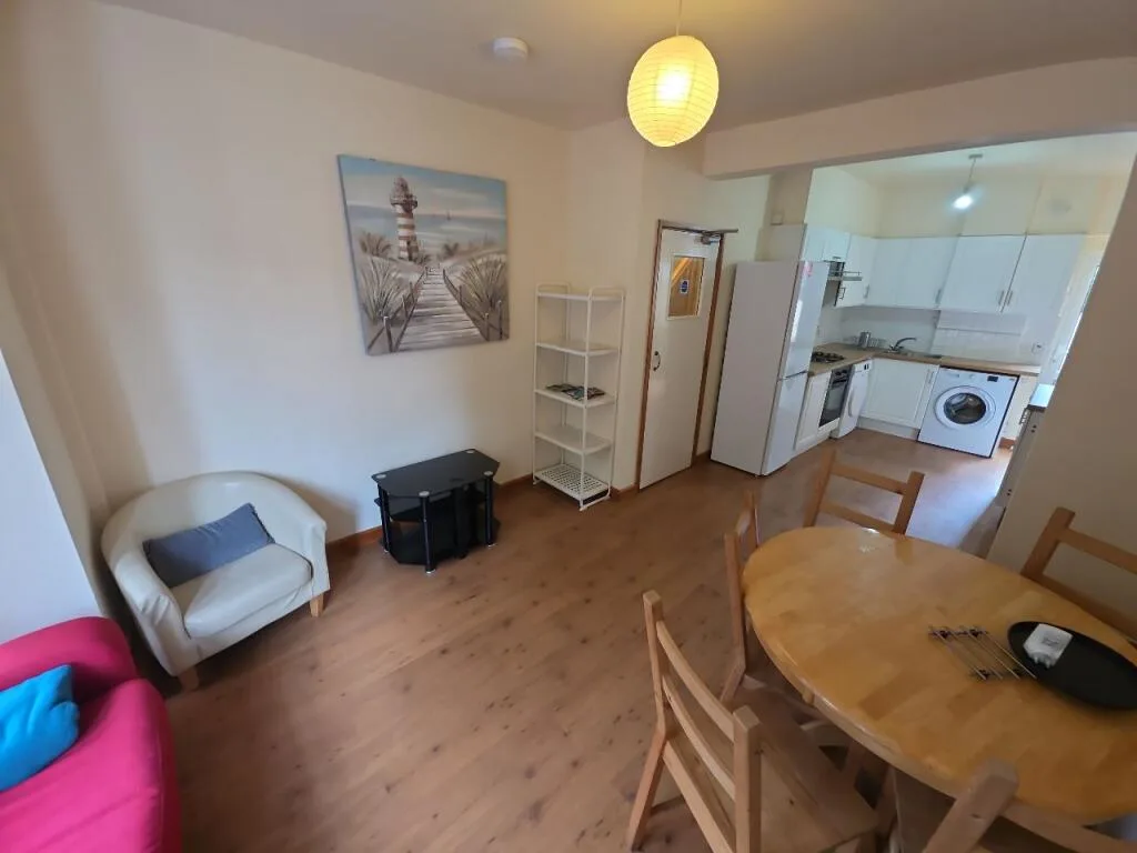 5 bedroom house for rent