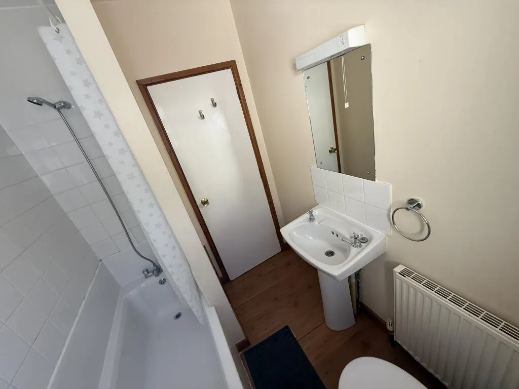 5 bedroom house for rent