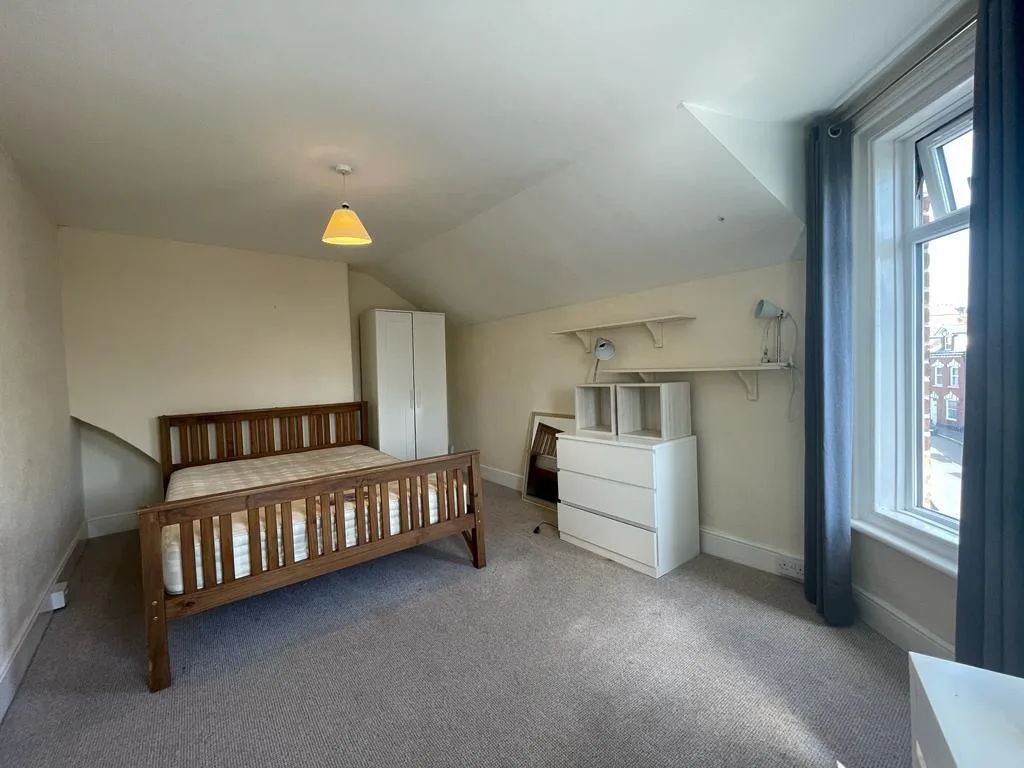7 bedroom house for rent
