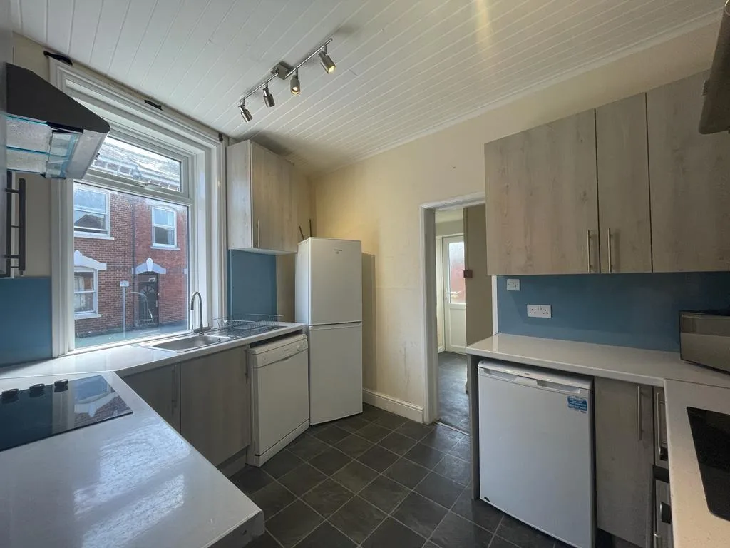 7 bedroom house for rent
