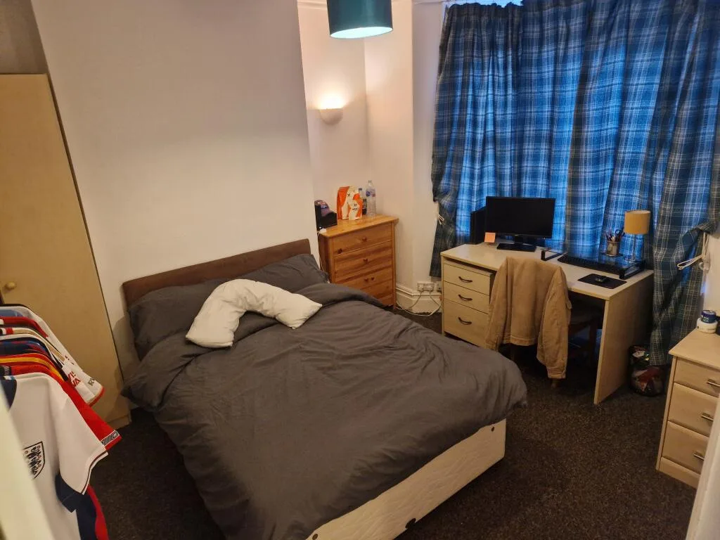 4 bedroom house for rent