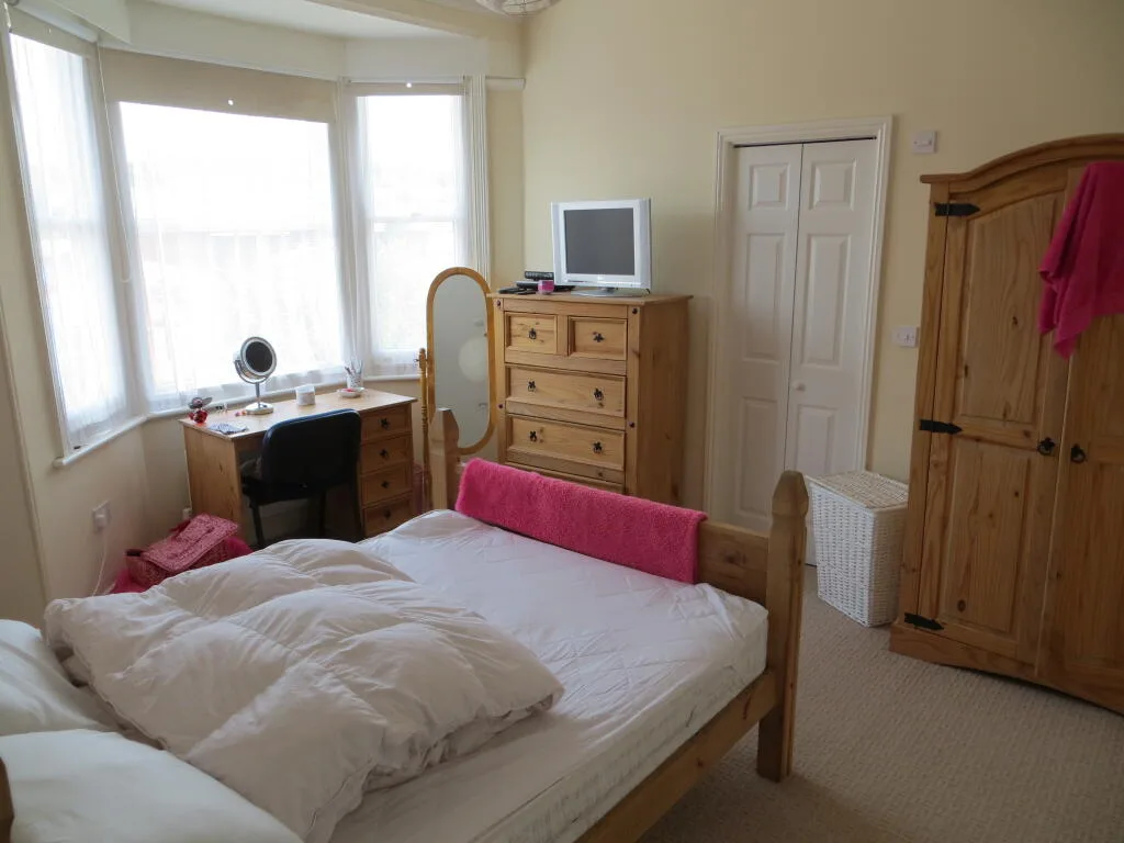 7 bedroom terraced house for rent