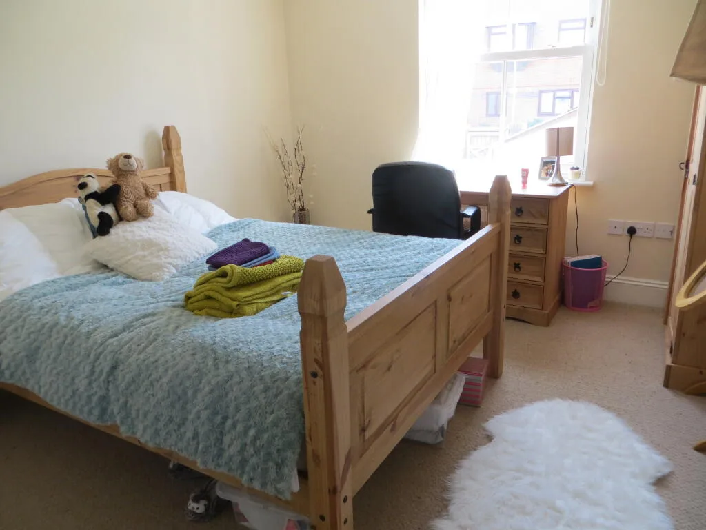 7 bedroom terraced house for rent