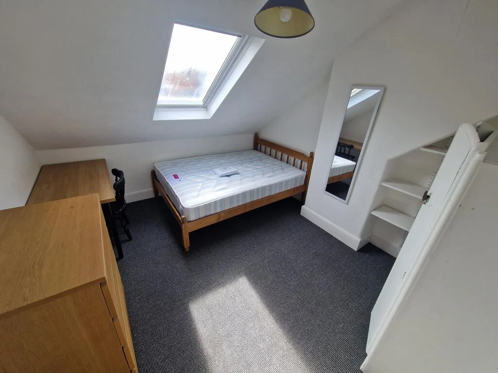 7 bedroom house for rent