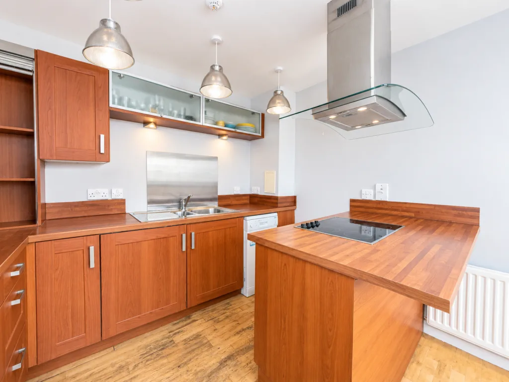2 bedroom duplex for rent