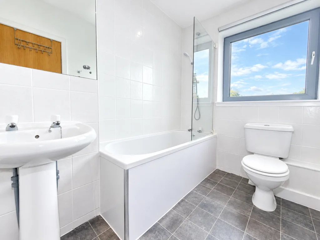2 bedroom duplex for rent