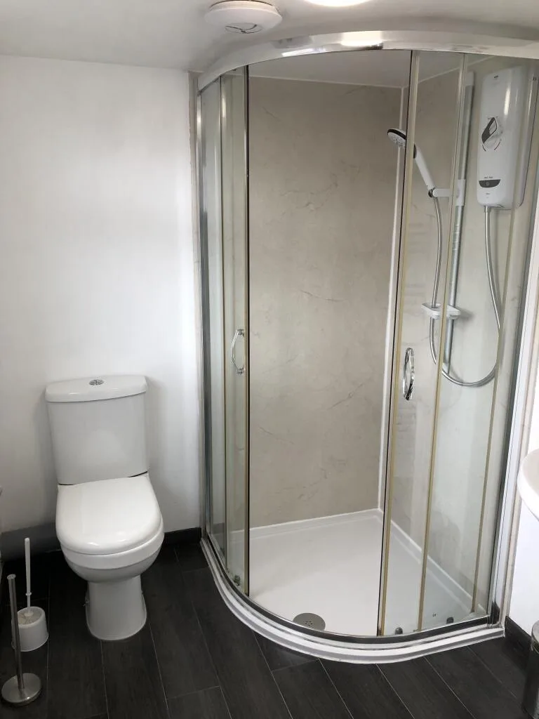 5 bedroom house for rent
