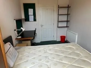 7 bedroom terraced house for rent