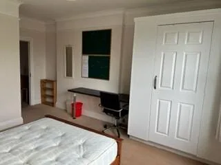 7 bedroom terraced house for rent