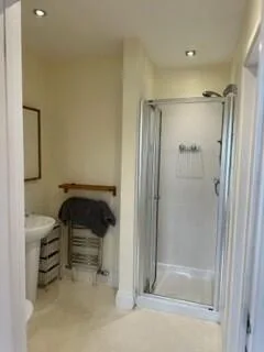 7 bedroom terraced house for rent