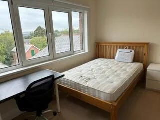 7 bedroom terraced house for rent