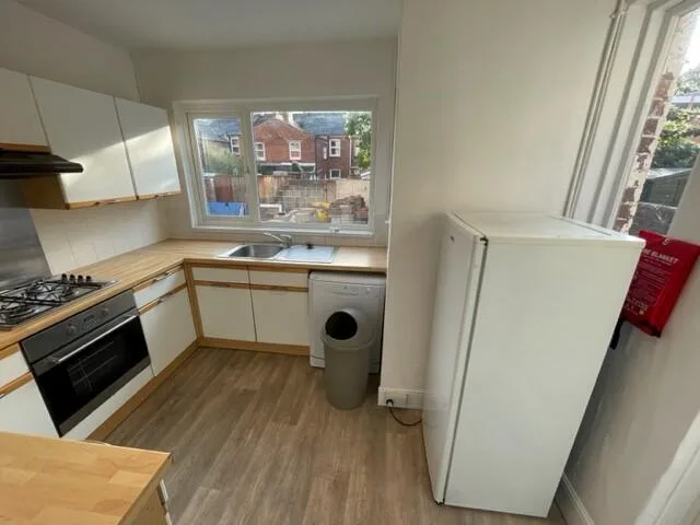 6 bedroom terraced house for rent