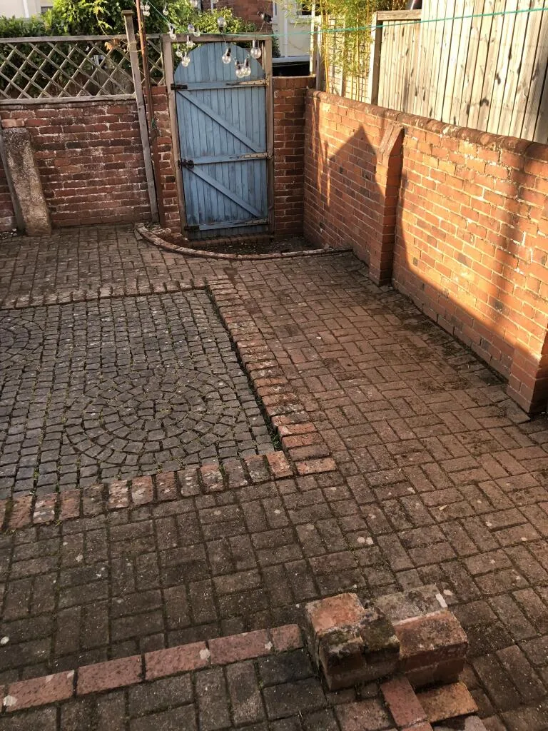 6 bedroom house for rent