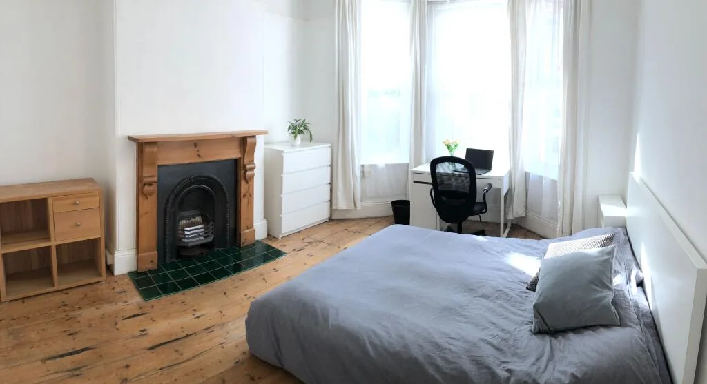 6 bedroom house for rent