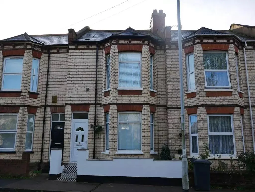 6 bedroom terraced house for rent