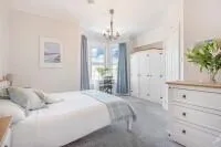 5 bedroom terraced house for rent