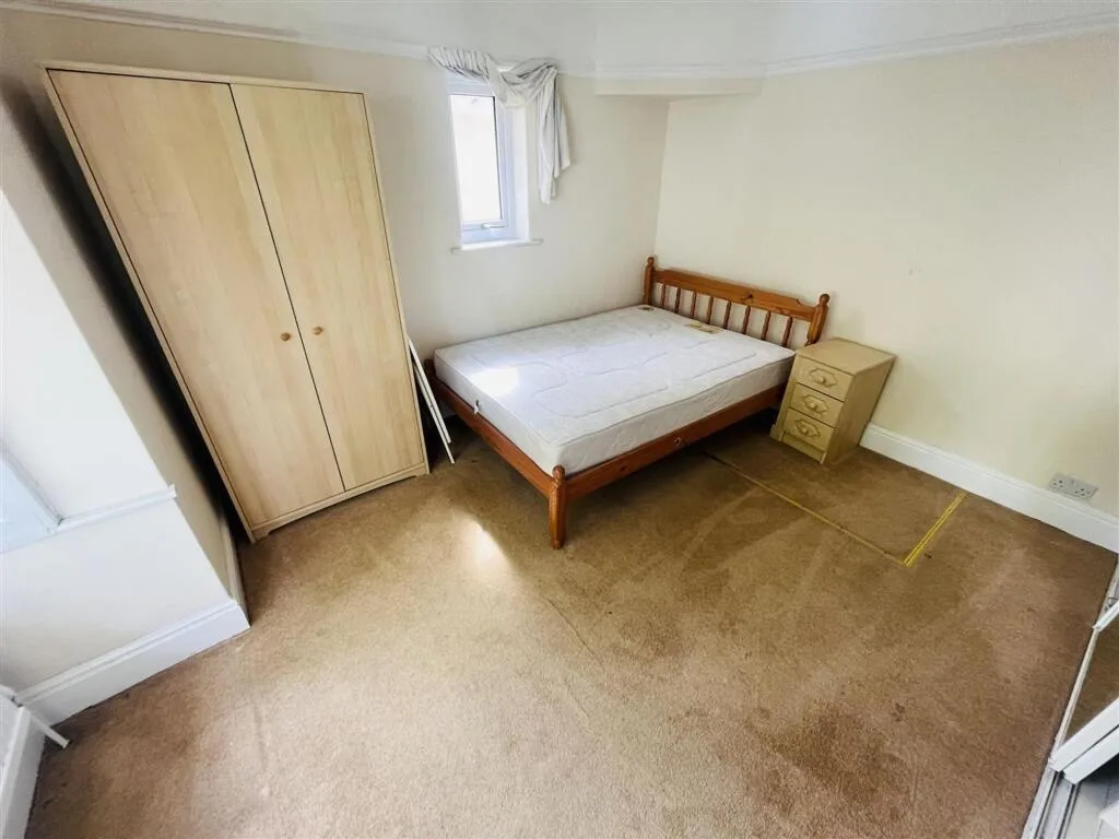 3 bedroom detached bungalow for rent