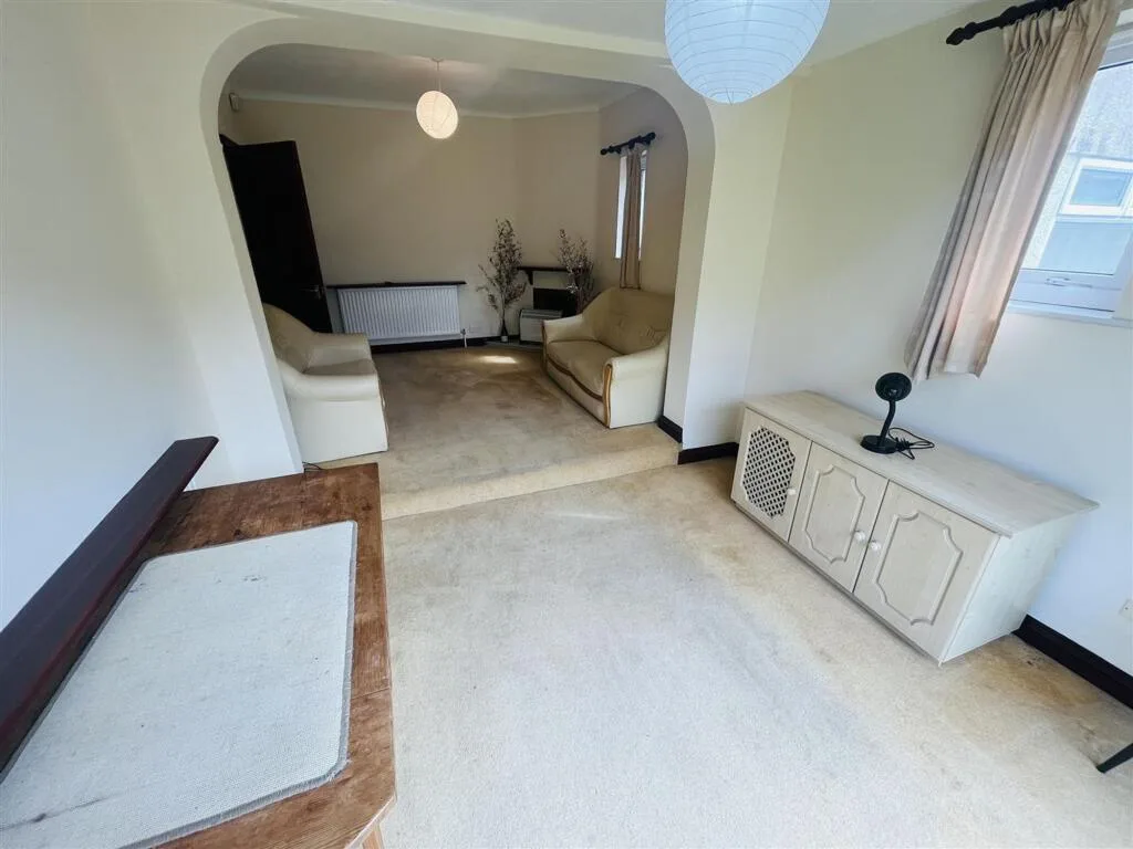 3 bedroom detached bungalow for rent
