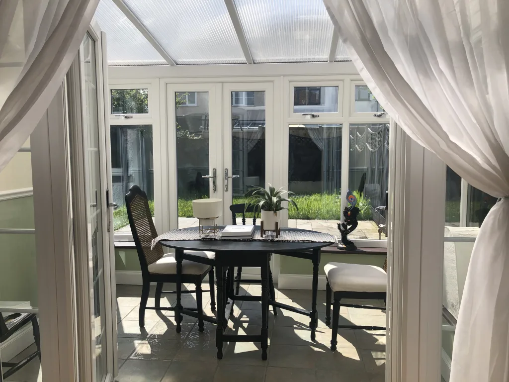 4 bedroom semi-detached house for rent