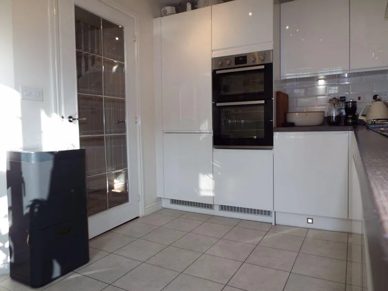 3 bedroom detached house for rent