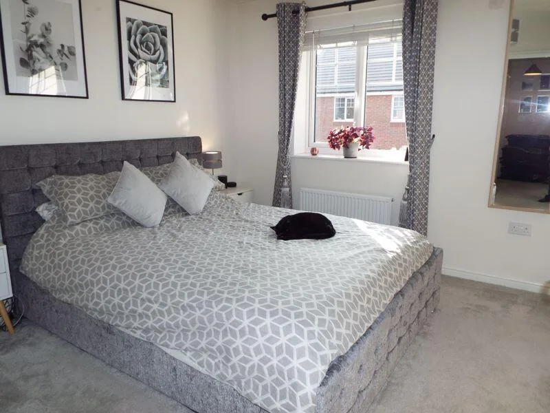3 bedroom detached house for rent