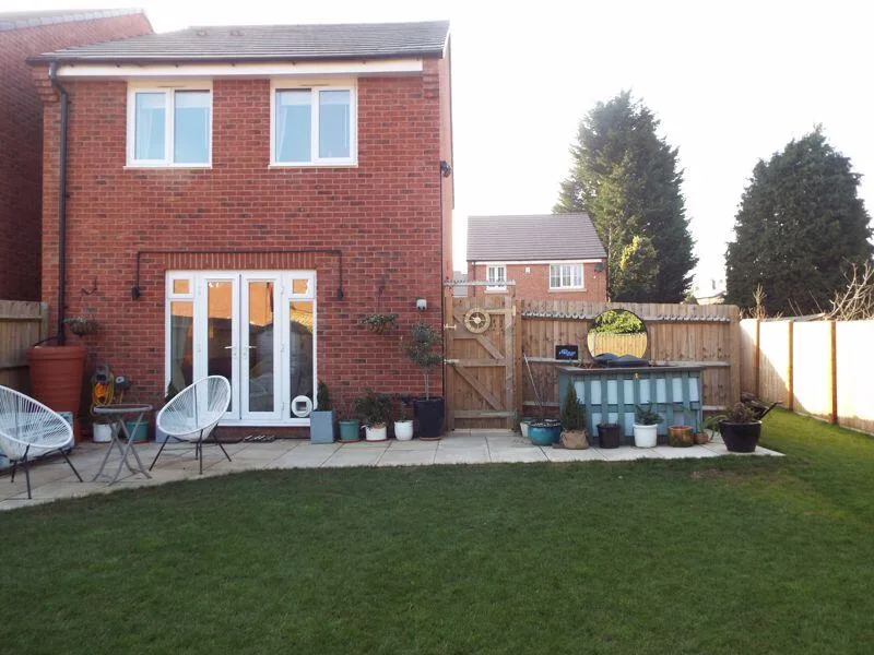 3 bedroom detached house for rent