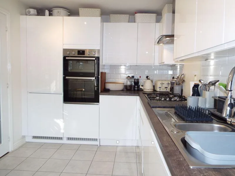3 bedroom detached house for rent