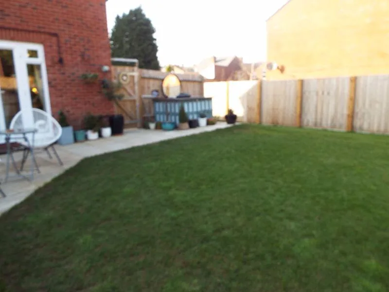 3 bedroom detached house for rent