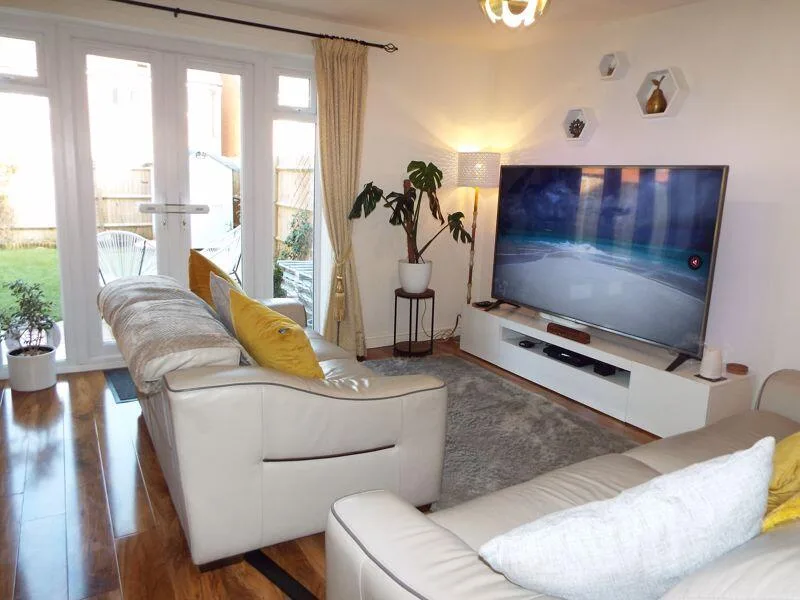 3 bedroom detached house for rent