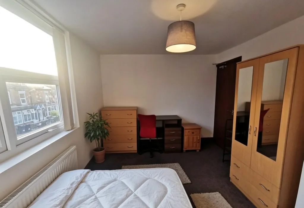 9 bedroom terraced house for rent