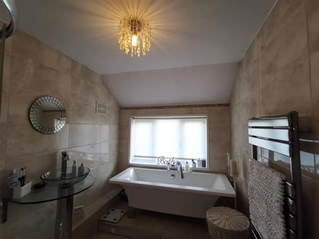 3 bedroom detached house for rent