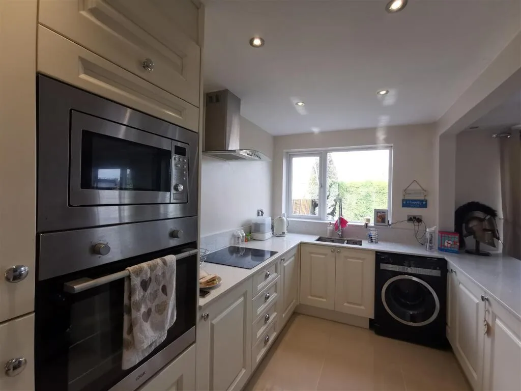 3 bedroom detached house for rent