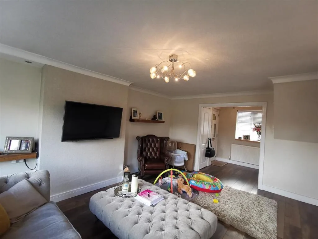 3 bedroom detached house for rent