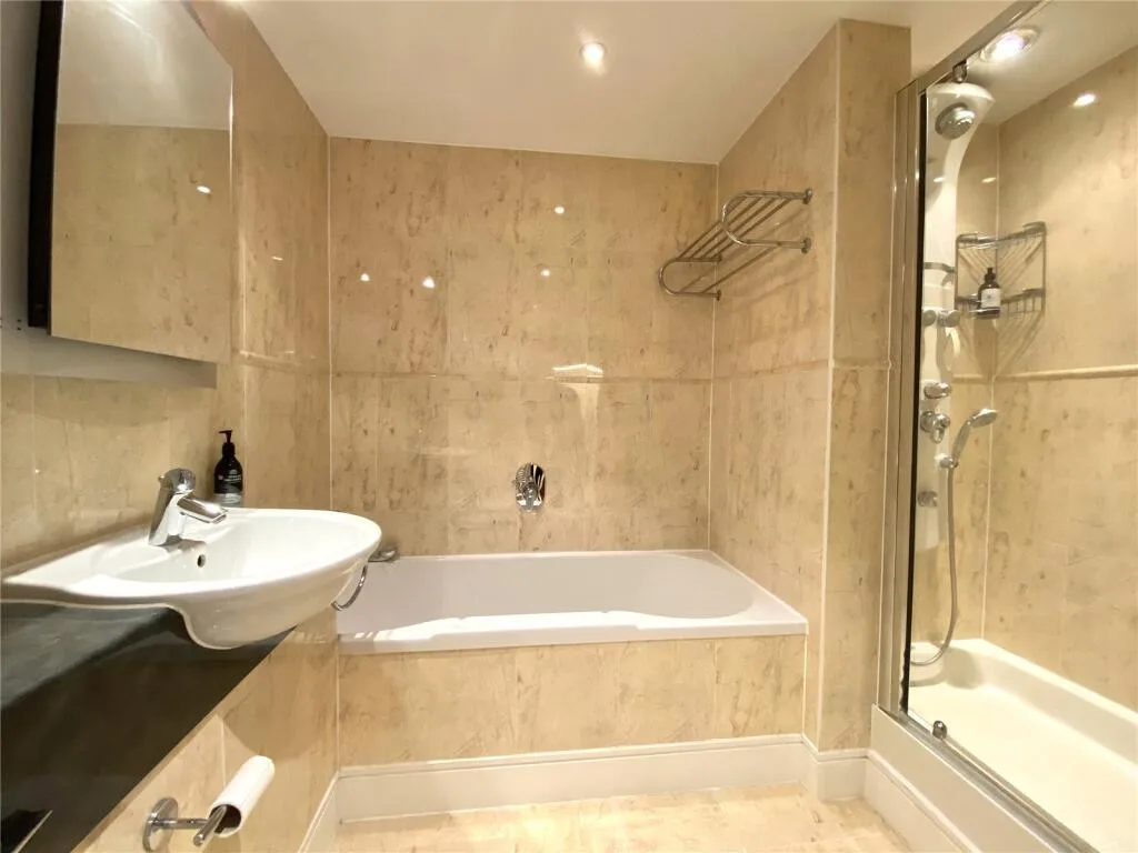 3 bedroom apartment for rent