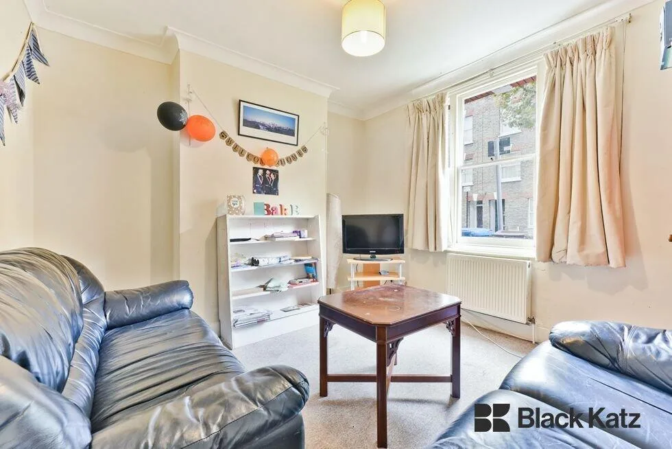 4 bedroom terraced house for rent