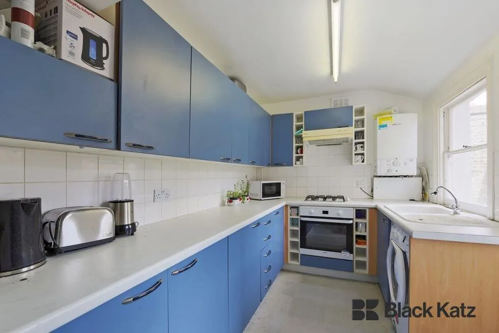 4 bedroom terraced house for rent