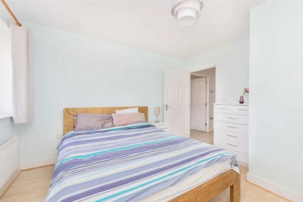 2 bedroom maisonette for rent