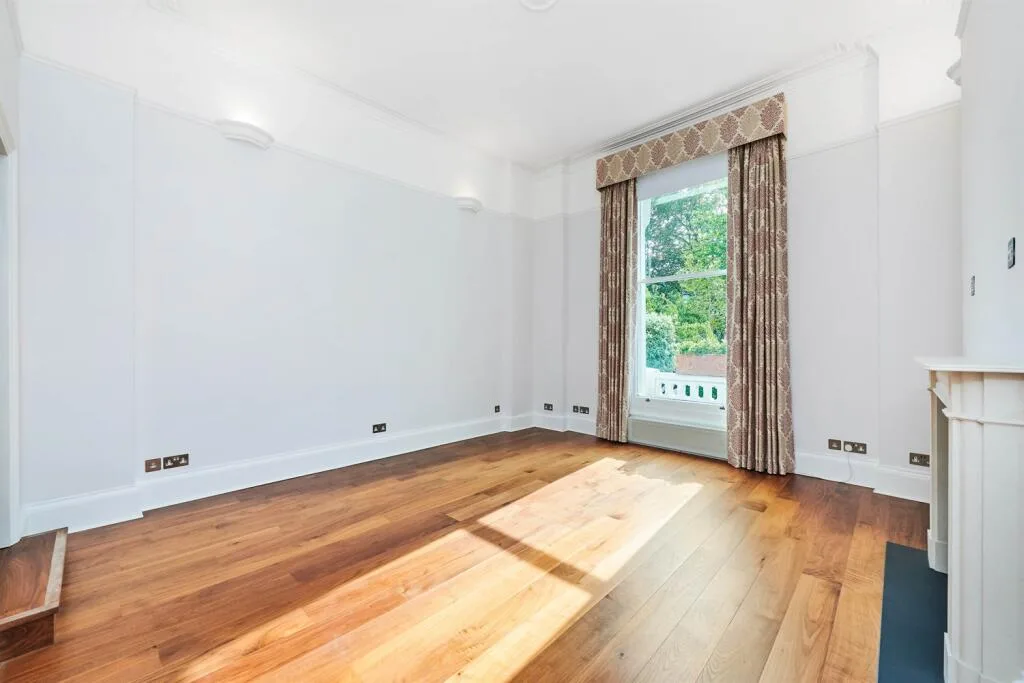 Ground floor studio flat for rent