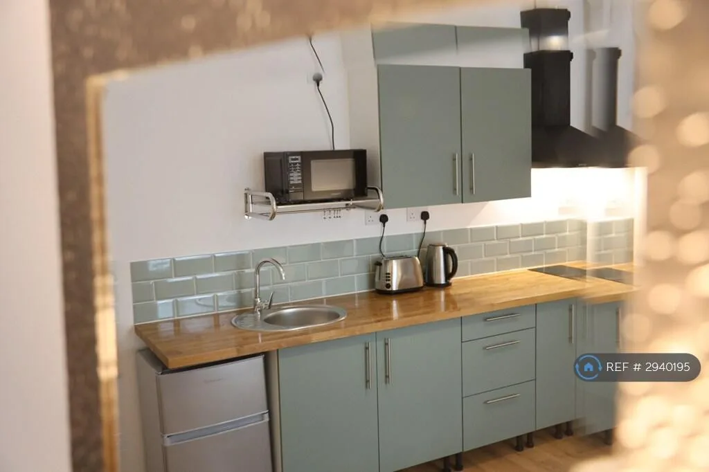 Studio flat for rent