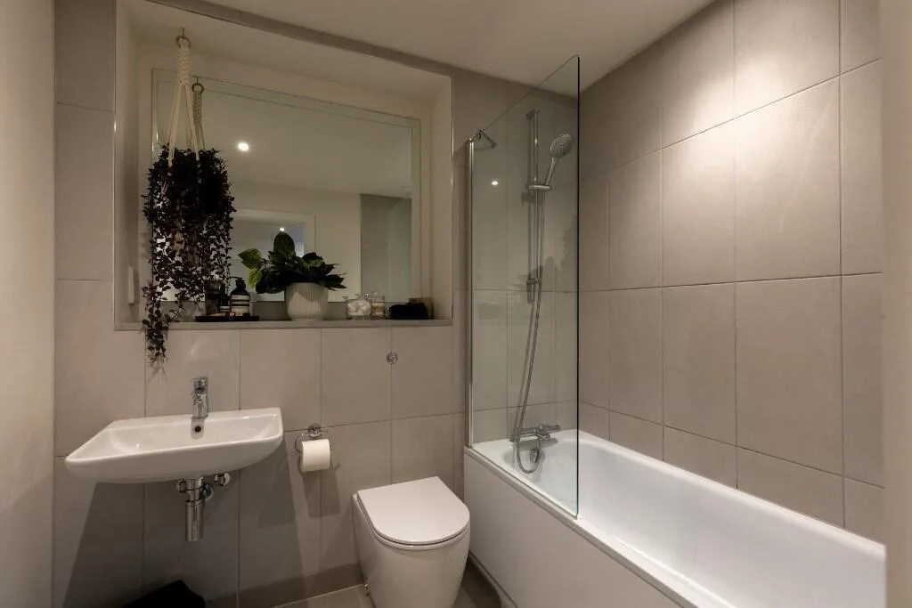 3 bedroom flat for rent