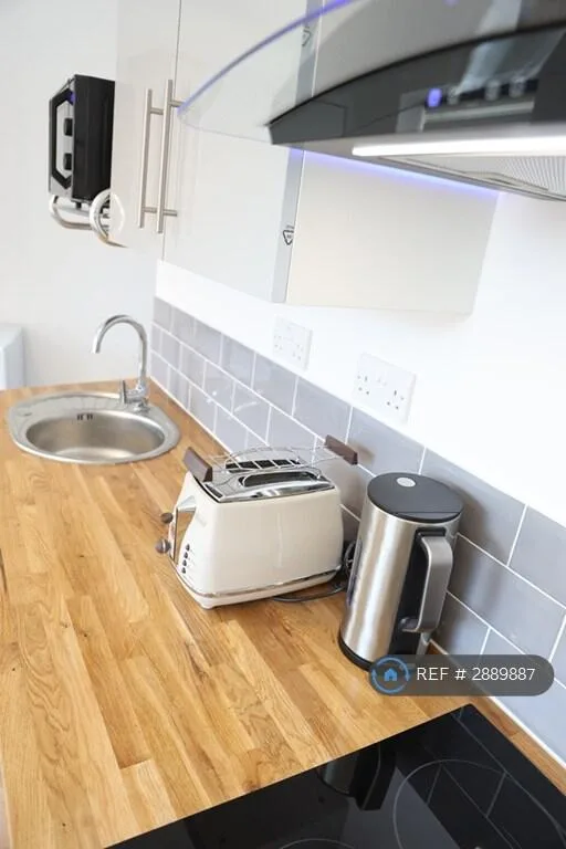 Studio flat for rent