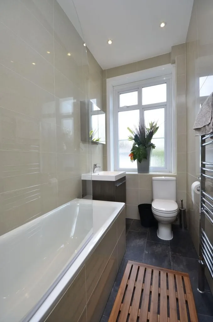3 bedroom maisonette for rent