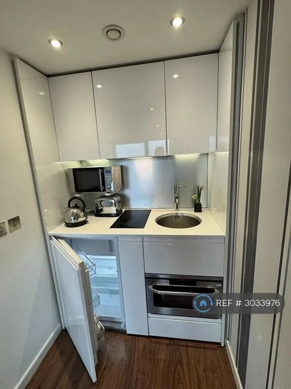 Studio flat for rent