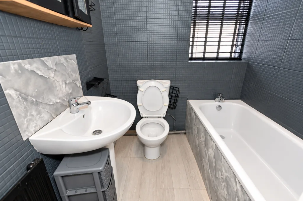 2 bedroom maisonette for rent