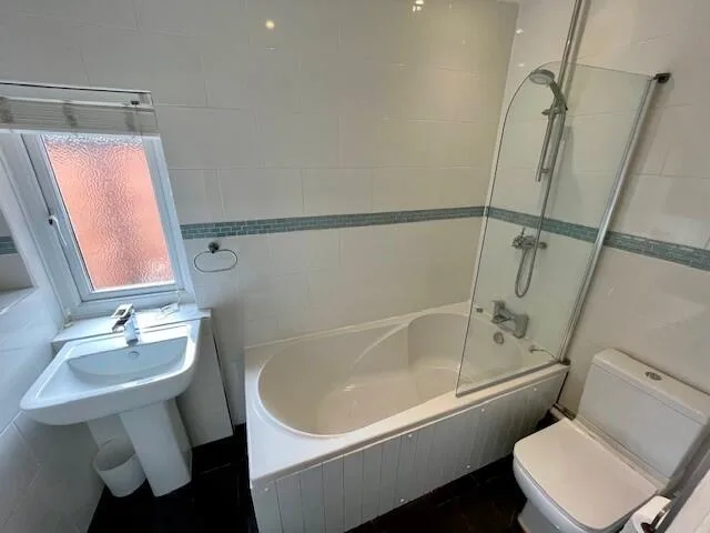 6 bedroom terraced house for rent