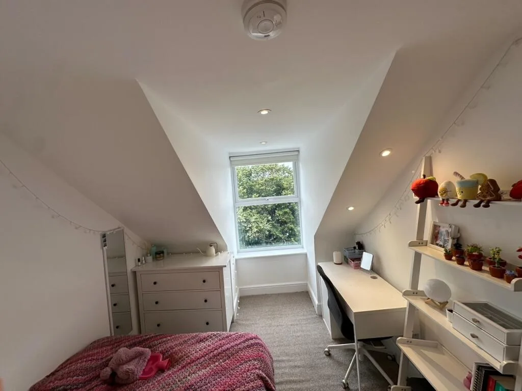6 bedroom house for rent