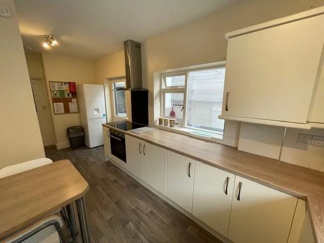 4 bedroom terraced house for rent