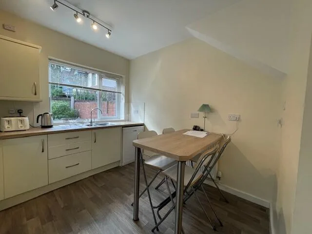 4 bedroom terraced house for rent