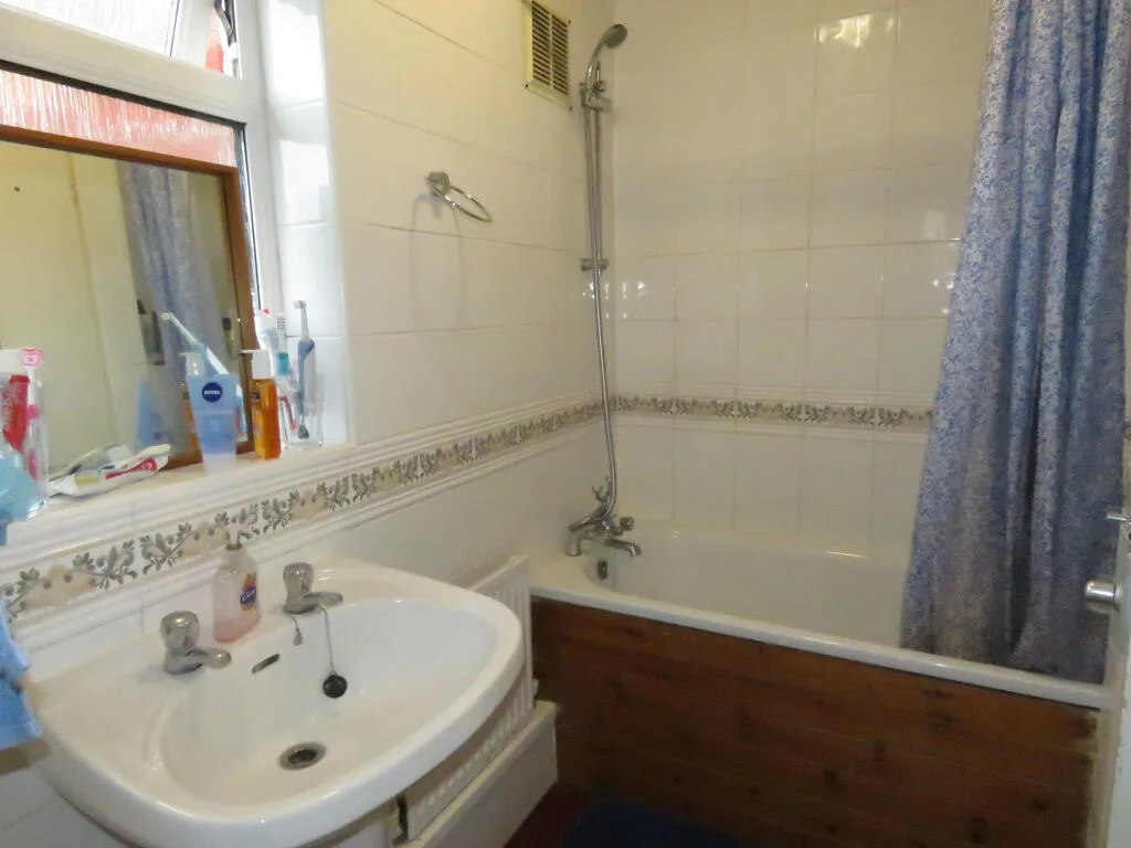 4 bedroom house for rent