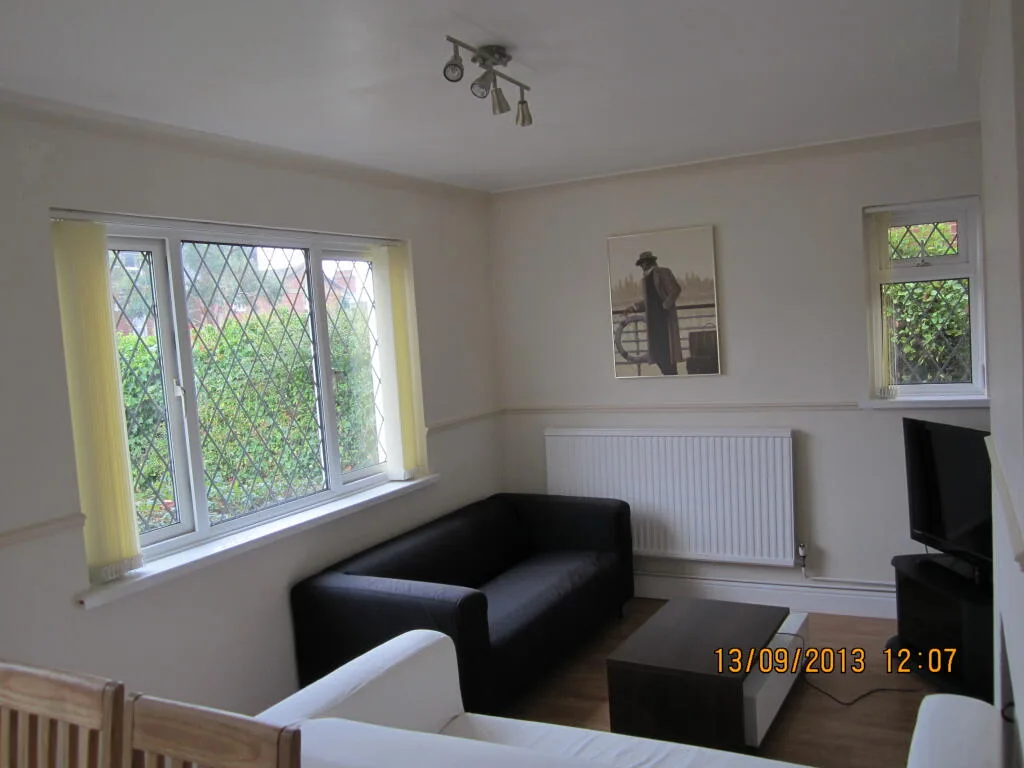 6 bedroom house for rent